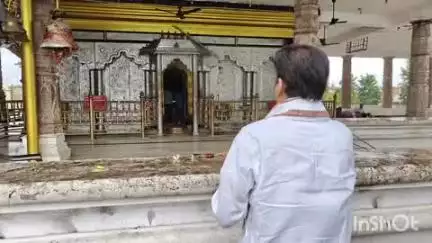हुज़ूर: रीवा प्रवास पर उपमुख्यमंत्री राजेंद्र शुक्ल ने रानी तालाब स्थित मंदिर में मां कालिका के दर्शन किए