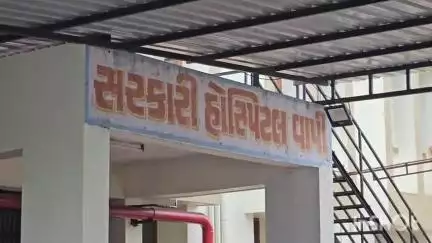 વાપી: વાપીના કરવડમાં હત્યા કરાયેલી લાશ ભાડાના મકાનમાંથી મળી આવી, આંતરડાં બહાર નીકળેલી હાલતમાં મૃતદેહ મળ્યો