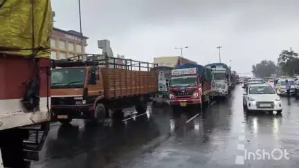 ભારે વરસાદના પગલે પાલનપુરમાં નેશનલ હાઇવે ઉપર ડાઇવર્જન અપાયું