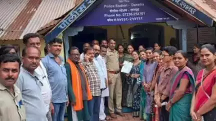 दारव्हा: अयोध्या पौळ विरुध्द शिवसेना महिला आघाडीची दारव्हा पोलीस स्टेशनला तक्रार