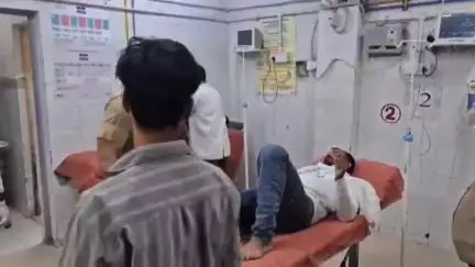 जौनपुर: कुंवरपुर बंधवा मार्ग पर मुठभेड़ में अंतर्जनपदीय गो तस्कर के पैर में लगी गोली