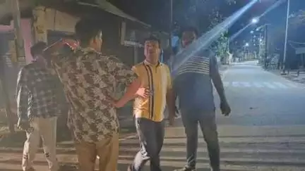 बिहार: बिहार शरीफ में नगर आयुक्त ने किया सड़क रोशनी व्यवस्था का निरीक्षण, खराब लाइटों को बदलने का दिया निर्देश