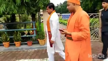 বালি-জগাছা: বেলুড় মঠে রামকৃষ্ণ মিশন বিবেকানন্দ ইনস্টিটিউট বিশ্ববিদ্যালয় সমাবর্তন অনুষ্ঠানে উপস্থিত সুকান্ত মজুমদার