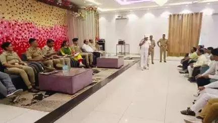 गजरौला में पुलिस द्वारा त्योहारों के मद्देनजर सभ्रांत लोगों की मीटिंग आयोजित की गई वहां पर मैं भी अपने विचारों से जनता को अवगत कराया, आप सब लोग मेरे विचार सुने,