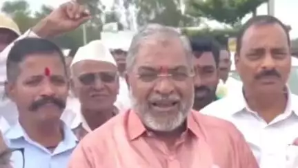 शिरोळ: शक्तीपीठ महामार्ग रद्द करण्यासाठी मा खा राजू शेट्टी यांच्या नेतृत्वाखाली शेतकरी पंढरपूरला रवाना