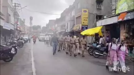 ધ્રાંગધ્રા: શહેરી વિસ્તારમા તાજીયા-મોહરમ ના તહેવાર નિમિત્તે પી આઈ દ્વારા ફુટ પેટ્રોલીંગ હાથ ધરવામાં આવ્યું