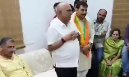 सीहोर: भाजपा प्रदेश अध्यक्ष हेमंत खंडेलवाल का हाईवे स्थित रेस्ट हाउस में विधायक, नपा अध्यक्ष व कार्यकर्ताओं ने किया स्वागत