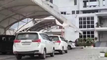 बरकागाँव: बड़कागांव में ईडी की बड़ी कार्रवाई, पूर्व विधायक के ठिकानों पर छापेमारी जारी