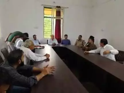 जतारा: जतारा में एसडीएम की अध्यक्षता में शांति समिति की बैठक संपन्न, पर्व में आग के कर्तव्यों पर रोक, होगी कार्यवाही