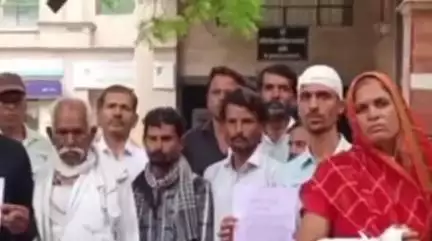 देपालपुर: देवपालपुर क्षेत्र में ज़मीन को लेकर दो पक्षों में घमासान युद्ध, कई लोग घायल