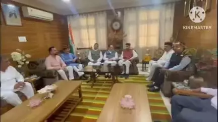 बमसन: भाजपा अध्यक्ष नड्डा ने समीरपुर में पूर्व मुख्यमंत्री प्रेम कुमार धूमल से की मुलाकात, बिंदल ने भी लिया धूमल का आशीर्वाद