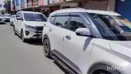 జిల్లా కాంగ్రెస్ భవన్ నుండి హైదరాబాద్ లో జరిగే కాంగ్రెస్ సభకు బయలు దేరిన కాంగ్రెస్ కార్యకర్తలు