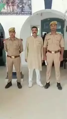 सफीपुर: सफीपुर कोतवाली पुलिस ने 25 हजार के इनामी बदमाश रईस बेग को गिरफ्तार कर जेल भेजा
