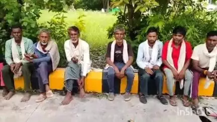 बांदा: पतौरा गांव में एक युवक ने अज्ञात कारणों से फांसी लगाकर आत्महत्या की, पुलिस ने शव का कराया पोस्टमार्टम