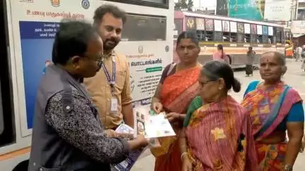 தருமபுரி: நகர பேருந்து நிலையப் பகுதியில் நடமாடும் உணவு பகுப்பாய்வு வாகனம் மூலம் உணவு பாதுகாப்புத் துறையினர் விழிப்புணர்வு மற்றும் திடீர் ஆய்வு..