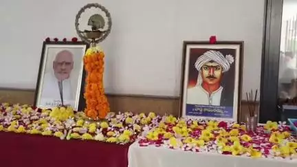 సిరిసిల్ల: మహనీయుల సేవలు చిరస్మరణీయం కలెక్టర్ సందీప్ కుమార్ ఝ ఘనంగా రోశయ్య జయంతి, దొడ్డి కొమురయ్య వర్ధంతి