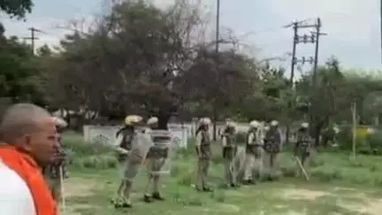 अकबरपुर: थाना रुरा परिसर ग्राउंड में आगामी त्यौहार मोहर्रम के दृष्टिगत बलवा ड्रिल रिहर्सल का आयोजन हुआ