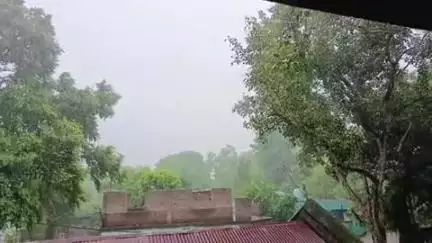 କେନ୍ଦୁଝର ସହର: ଆସନ୍ତା ତିନିଦିନ ଜିଲ୍ଲାରେ ବର୍ଷା ସମ୍ଭାବନା ରହିଛି ପାଣିପାଗ ବିଭାଗ ପକ୍ଷରୁ ୟେଲୋ ୱାନିଂ ଜାରି କରାଯାଇଛି