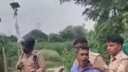 मैनपुरी: नगला गाहियर में प्रधानी के रंजिश में एक व्यक्ति ने प्रधान पर की फायरिंग, पुलिस ने आरोपी को किया गिरफ्तार