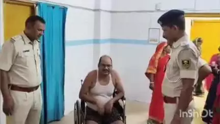 बांका: आजाद चौक पर सड़क दुर्घटना, बाइक सवार दो पुलिस पदाधिकारी जख्मी, अस्पताल में भर्ती