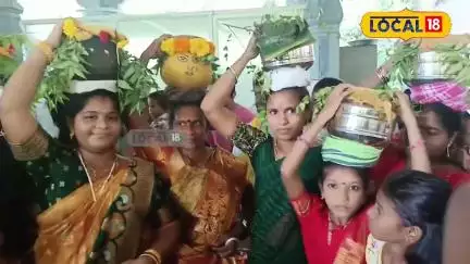 East Godavari | తలుపులమ్మ ఆషాడ మహోత్సవం.. వేలాది పిండి వంటకాలు..ఎందుకంటే..! | #Local18V