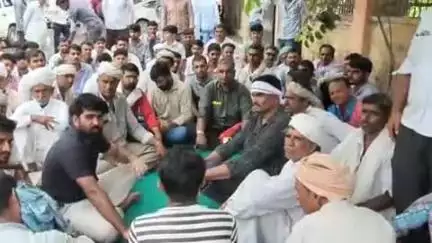 बाड़मेर: बाड़मेर शहर में बाथरूम में संदिग्ध अवस्था में महिला का शव लटका मिला, पीहर पक्ष ने ससुराल पर हत्या का आरोप लगाया