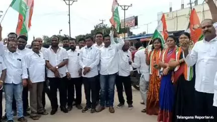 రామగుండం: జై బాబు జై భీమ్ జై సంవిధాన్ లో కాంగ్రెస్ నేత కార్గే సభకు తరలిన కాంగ్రెస్ పార్టీ శ్రేణులు