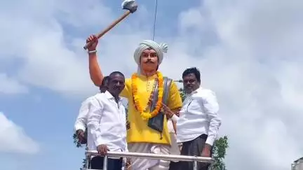 సిరిసిల్ల: ముస్తాబాద్ మండల వ్యాప్తంగా దొడ్డి కొమురయ్య వర్ధంతి వేడుకలు గొల్ల, కురుమ సంఘం ఆధ్వర్యంలో ఘనంగా నిర్వహణ