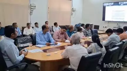 भीलवाड़ा: कलेक्ट्रेट वीसी कक्ष में शिविर की सफल क्रियान्विति हेतु अधिकारियों की महत्वपूर्ण बैठक, ग्राम पंचायतों में प्रशासन व बैंक