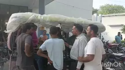 बाजपुर: एनएन टोपा में बच्चों को लेकर दो पक्षों में हुई मारपीट, 5 लोग घायल; दोनों पक्ष पहुंचे कोतवाली