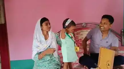 হরিহরপাড়া: রায়পুর নিয়ামতপুরে দেড় বছরের অনায়ার অসাধারণ কীর্তি, নাম উঠল ইন্ডিয়া বুক অফ রেকর্ডসে