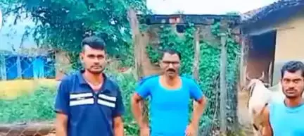खैरलांजी: ग्राम पिंडकेपार की सड़कें बनीं दलदल, ग्रामीणों और स्कूली बच्चों को हो रही भारी परेशानी