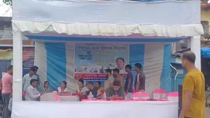 বলরামপুর: জেলা পুলিশের সপ্তাহ ব্যাপী সেফ ড্রাইভ,সেভ লাইফ কর্মসূচির অঙ্গ হিসাবে ড্রাইভারদের স্বাস্থ্য পরীক্ষা শিবির বলরামপুরে