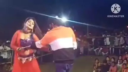 মগরাহাট ১: বুগি বুগি নাচের প্রস্তাবে উস্তি থেকে নাবালিকা চলে গেল বিহারে পুলিশের তৎপরতায় বিহার থেকে উদ্ধার উস্তি এলাকার নাবালিকা।