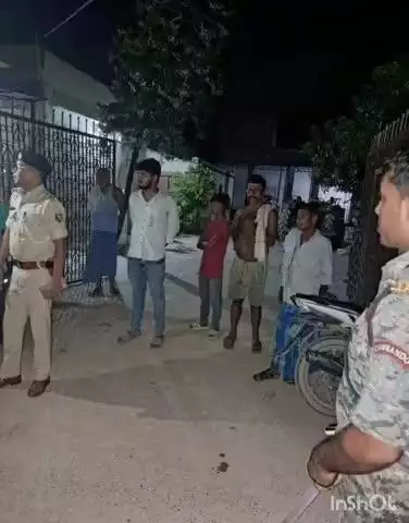 शिवहर: पूर्व मुखिया के पति मीकू सिंह के घर के सामने अपराधियों ने की फायरिंग, जांच में जुटी पुलिस