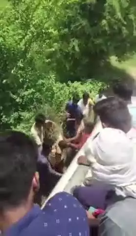 बरबीघा: कुटौत गांव के समीप बस से उतारकर छात्र की पिटाई, वीडियो वायरल होने से क्षेत्र में तनाव