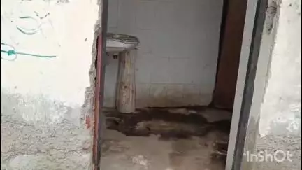 हमीरपुर: बस अड्डे के पास बने शॉपिंग कांप्लेक्स के अंदर सार्वजनिक शौचालयों की हालत सुधारने की मांग#jansamasya