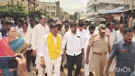 ఆలూరు: దేవనకొండలో సుపరిపాలనకు తొలి అడుగు కార్యక్రమంలో పాల్గొన్న, ఎంపీ నాగరాజు