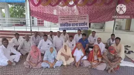 संगरिया: नगरपालिका प्रशासन के खिलाफ नागरिकों का धरना आज भी जारी रहा