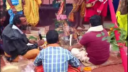 କୋରାପୁଟ ସହର: ଲମତାପୁଟରେ ଜଗନ୍ନାଥ ମନ୍ଦିର ନିର୍ମାଣ ସକାଶେ ଭୂମି ପୂଜନ କାର୍ଯ୍ୟକ୍ରମ ଯୋଗଦେଲେ ଶତାଧିକ ଶ୍ରଦ୍ଧାଳୁ