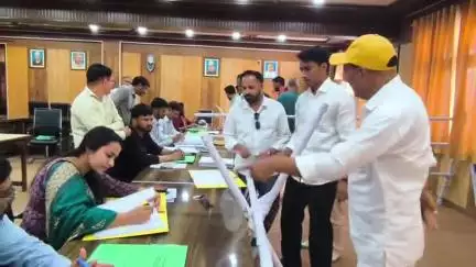 चम्पावत: भाजपा के पूर्व विधायक फर्त्याल ने भाजपा संगठन मंत्री पर लगाए सेटिंग-गेटिंग के आरोप, दिखाए बगावती तेवर