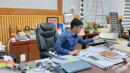 शिवहर: मतदाता पुनरीक्षण कार्यक्रम में सहयोग न करने पर 11 BLO का वेतन स्थगित, मांगा गया स्पष्टीकरण