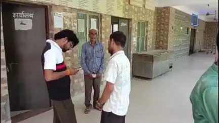मथुरा: केएम यूनिवर्सिटी की छात्रा ने विषाक्त पदार्थ का सेवन कर दी जान