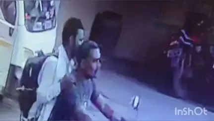 बार्शी: शहरात चैन स्नॅचिंग करणारे आरोपी कुर्डूवाडी टेंभुर्णी मार्गे पंढरपूर कडे जाताना कॅमेरात कैद; बार्शी पोलिसांचे आवाहन