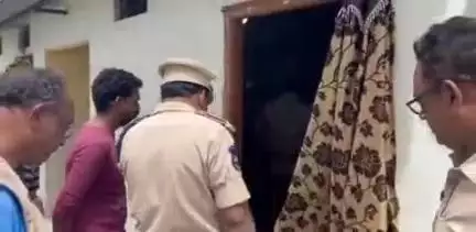 మేడ్చల్: మేడ్చల్ లో అనుమానంతో భార్యను హత్య చేసిన భర్త