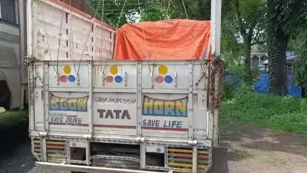 কাঁকসা: মদ্যপ অবস্থায় গাড়ি চালানোর অভিযোগে কাঁকসার আন্ডারপাশ থেকে ধৃত এক চালক, আটক ছোট পিকআপ ভ্যান