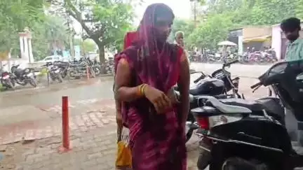 एटा: गांव भटपुरा में जमीनी विवाद को लेकर दो किशोरियों सहित महिलाओं के साथ मारपीट, पीड़ित ने SSP कार्यालय में की शिकायत
