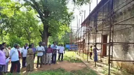 கல்குளம்: இரணியலில் அரண்மனையில் நடைபெற்று வரும் கட்டுமான பணிகளை மாவட்ட ஆட்சியர் ஆய்வு செய்தார்