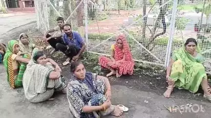 रायसेन: युवक की हत्या के मामले में पीड़ित परिजनों ने SP ऑफिस पहुंचकर दिया ज्ञापन, कहा- थाने में नहीं हो रही सुनवाई