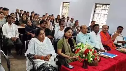मोहखेड़: मेधावी विद्यार्थियों को मिली लैपटॉप राशि, मुख्यमंत्री का सीधा प्रसारण देखा गया